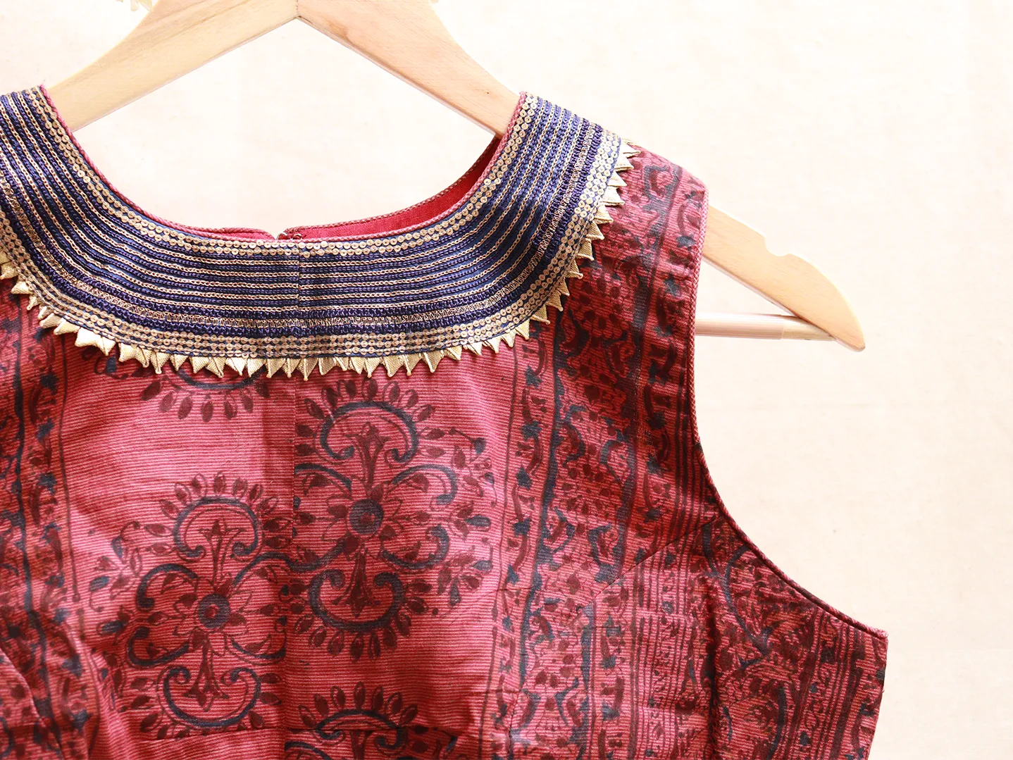 Maroon, Mangalgiri, Hand embroidery blouse